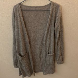 gray cardigan with pockets